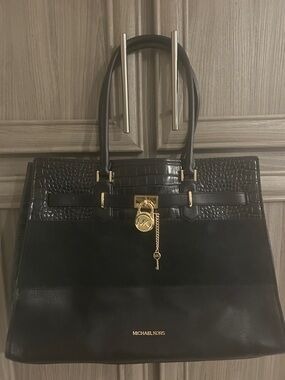 Micheal Kors Hamilton XL east West tote, 🐊 croc Embossed with suede 🔐 orig $678